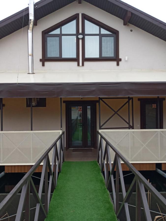 Hotel And Restaurant Complex Lubokray Pereyaslav-Khmelʼnytsʼkyy Exterior foto